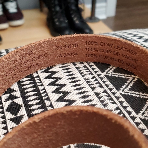 Urban Outfitters Ecote Metal-Tipped Leather Belt - Picture 3 of 4